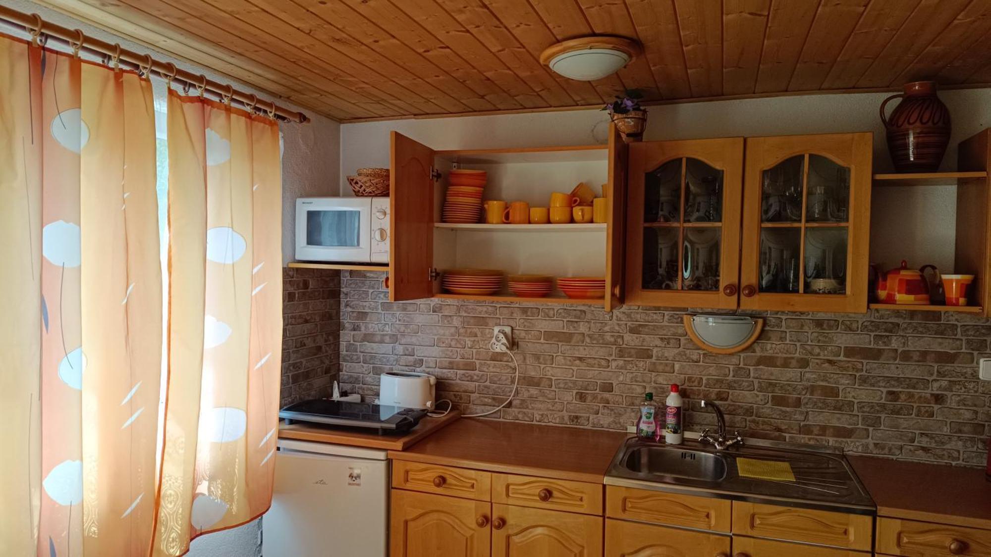 Chata Lazne Evzenie Klasterec Nad Ohri Luaran gambar