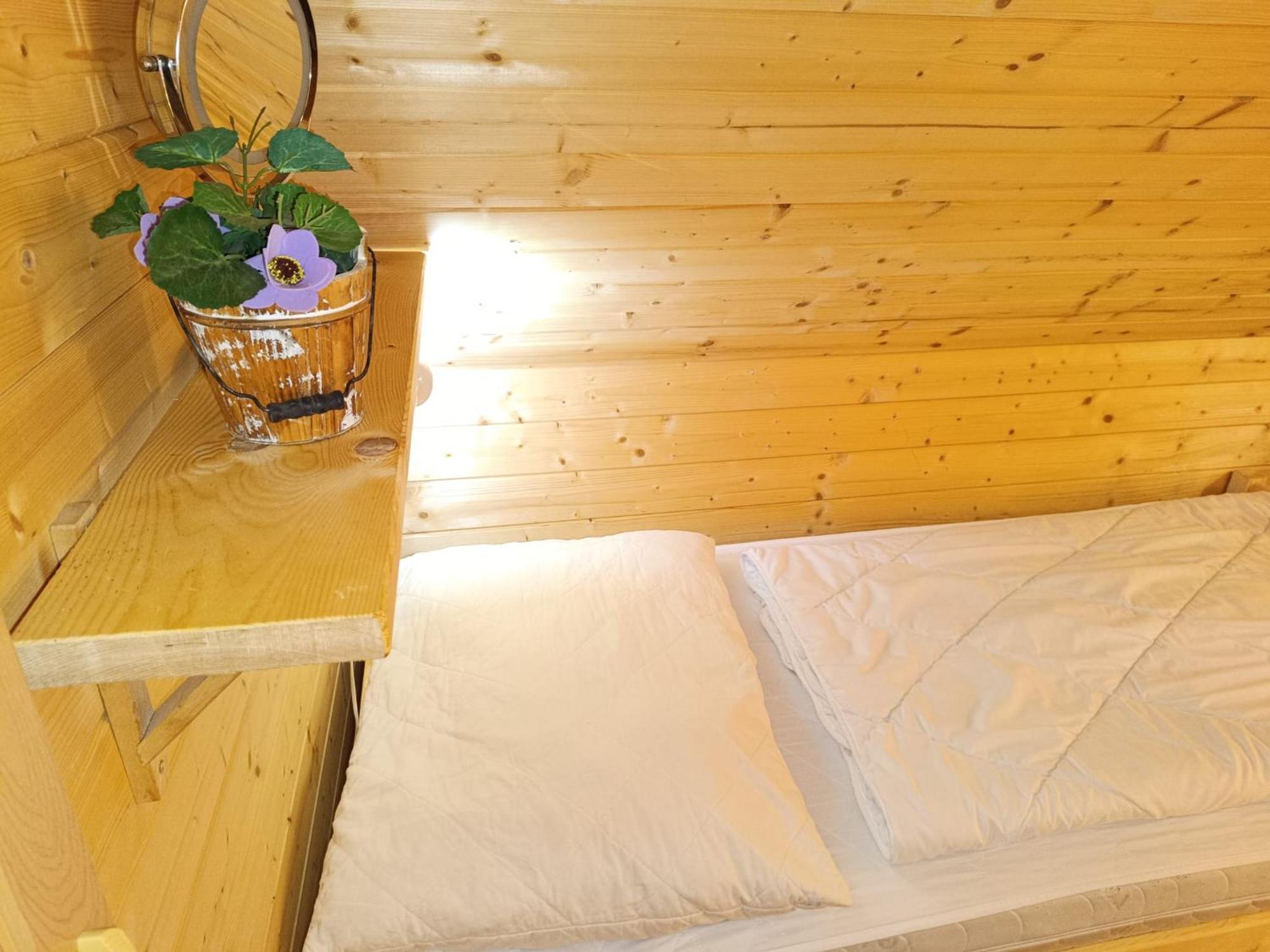Chata Lazne Evzenie Klasterec Nad Ohri Luaran gambar