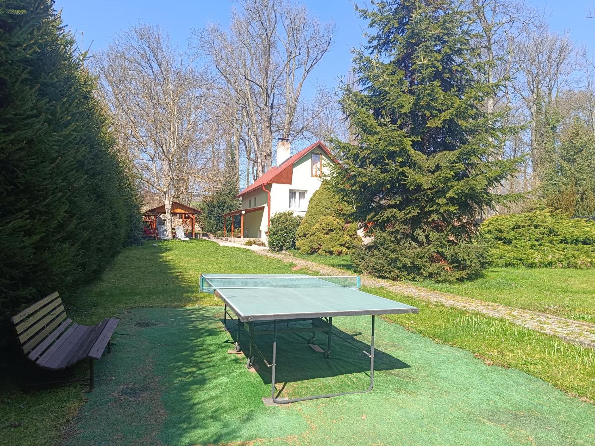 Chata Lazne Evzenie Klasterec Nad Ohri Luaran gambar